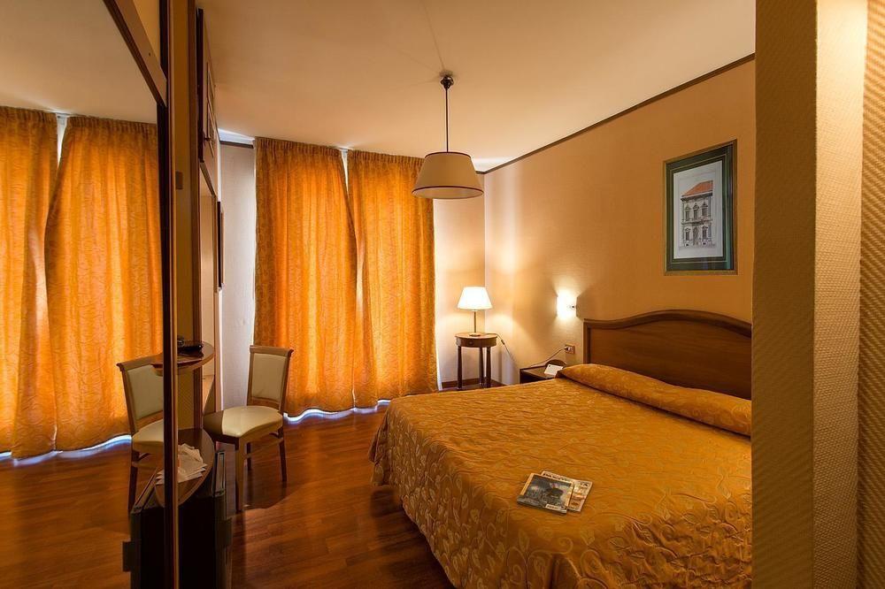 Park Hotel Blanc Et Noir Рим Экстерьер фото