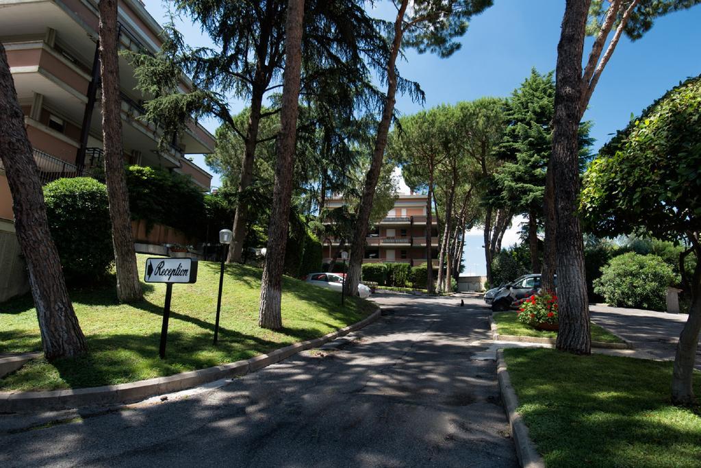 Park Hotel Blanc Et Noir Рим Экстерьер фото