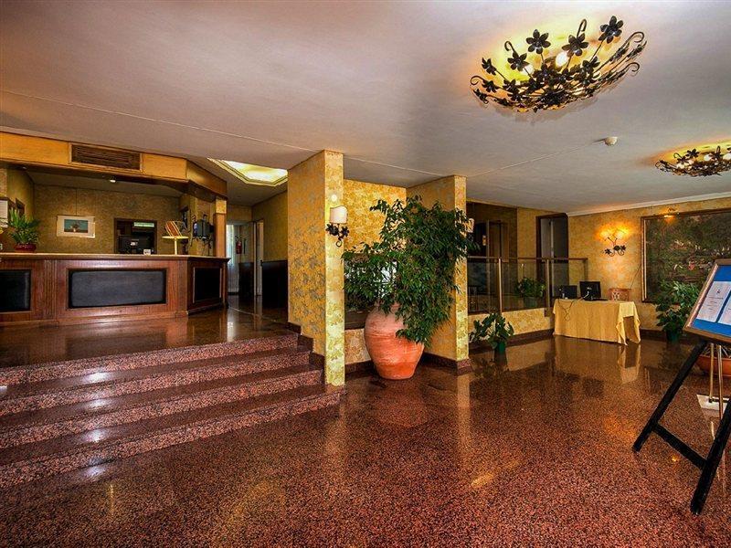 Park Hotel Blanc Et Noir Рим Экстерьер фото